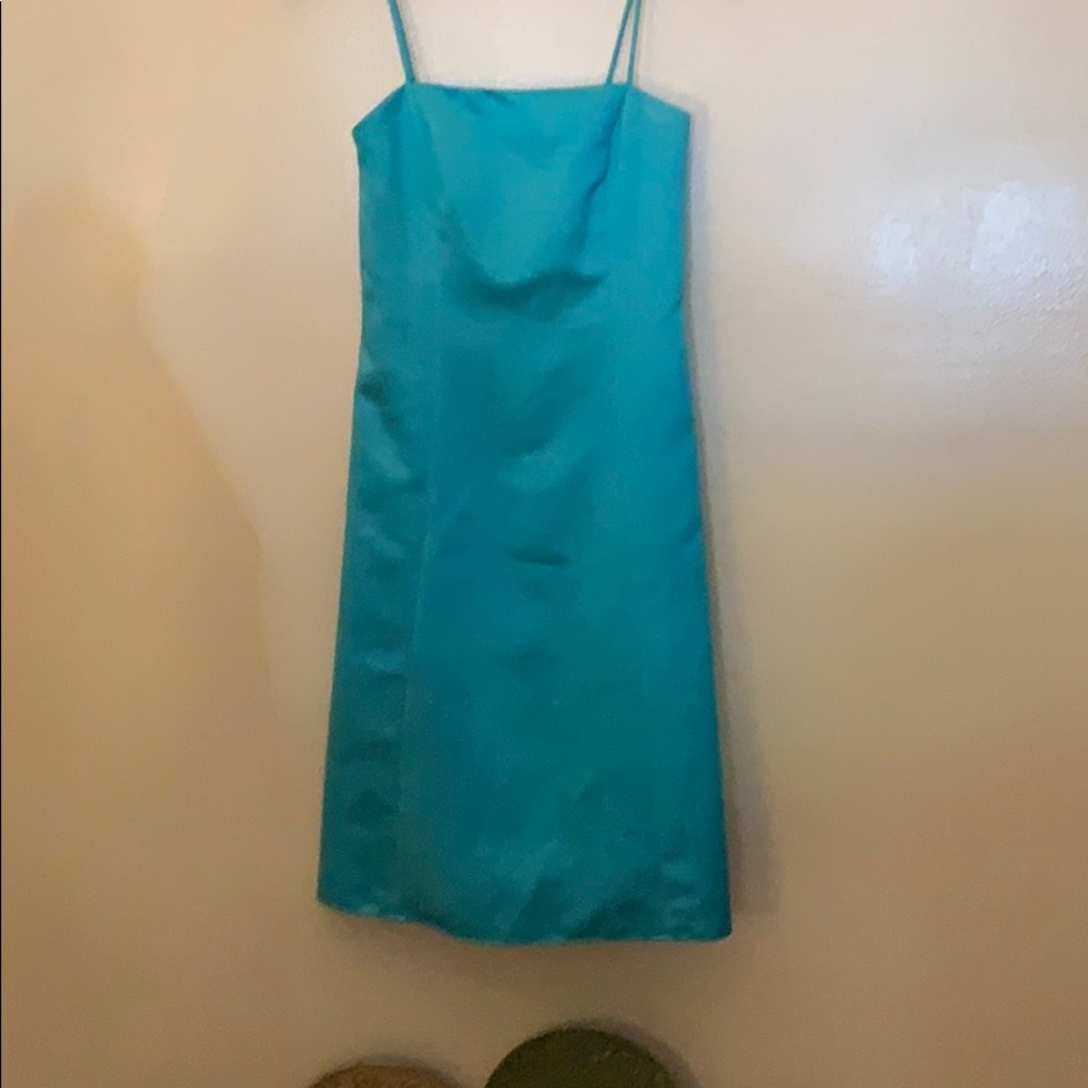 David’s Bridal -Girls Size 14. Clover Green Satin - Picture 1 of 4